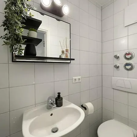 Apartment Gemuetliche Altbauwohnung Mitten In Der Altstadt