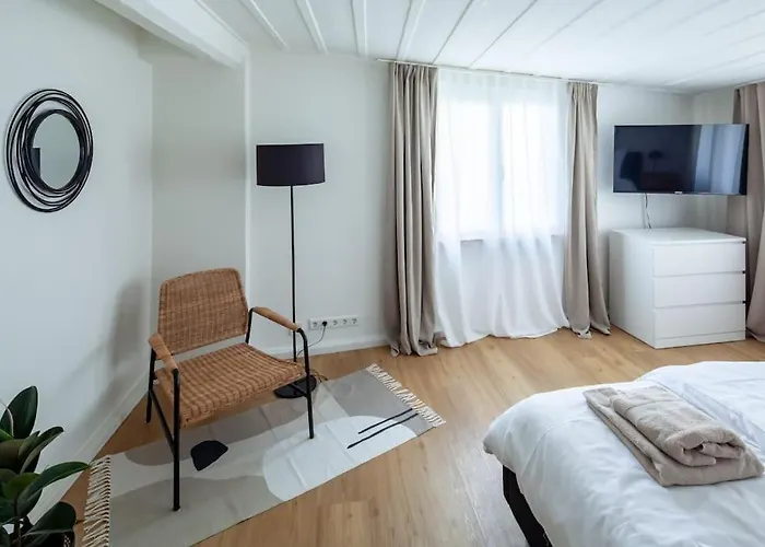 Gemuetliche Altbauwohnung Mitten In Der Altstadt